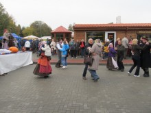 Į „Mėguvos“ kvietimą šokti atsiliepė daug norinčiųjų.