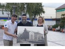 Fotomenininkas Adas Sendrauskas parodė sinagogos fotografiją.