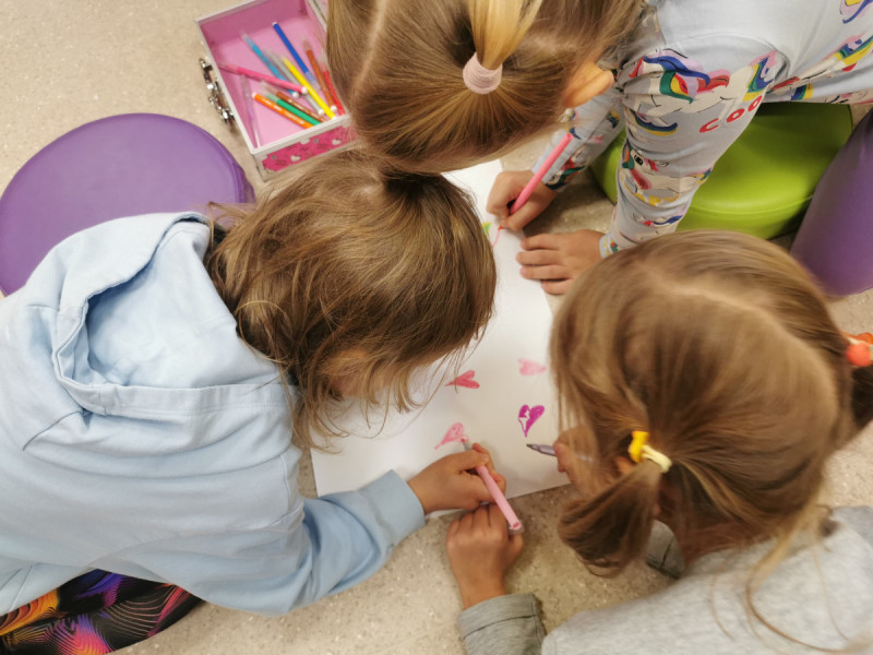 PALANGOS SANATORINĖJE MOKYKLOJE – EDUKACINIS UŽSIĖMIMAS „EMOCIJŲ SPALVOS RUDENĮ“