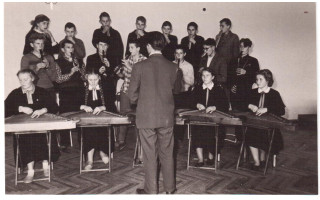 Liaudies instrumentų orkestras mokykloje