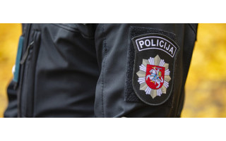 Policininką įžeidinėjęs ir be saugos diržo važiavęs vyras nubaustas 25 eurų bauda