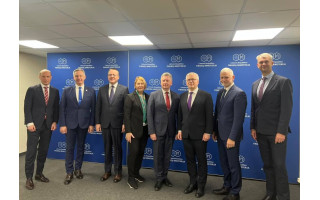 Meras Šarūnas Vaitkus Vilniuje susitiko su Finansų ministru Rimantu Šadžiumi bei Švietimo mokslo ir sporto ministre Raminta Popoviene