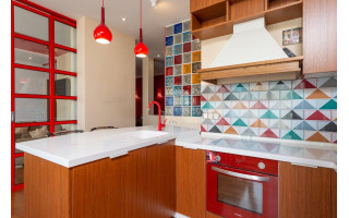 Kokių plytelių reikia, kad virtuvės sienos atrodytų gražiai?