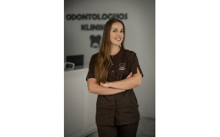 DR Odontologijos klinikos burnos higienistė Justina Urbonaitė: „Labiausiai širdį paglostė toks komplimentas: „Taip kruopščiai burnos higienos man dar niekas nebuvo atlikęs“ (FOTO GALERIJA)