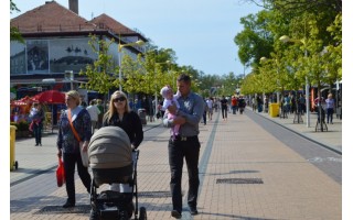 Rusų turistų – mažiau, o kai kurie iš Rytų – su keisčiausiais pageidavimais