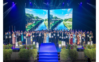 Abiturientų šventė Palangoje: 133 jaunuoliai atvertė naują gyvenimo puslapį
