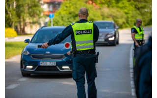 Ne visai blaivus pirmadienio rytas Palangoje – per porą valandų įkliuvo tris girti vairuotojai, dar penki buvo pavartoję saikingiau 