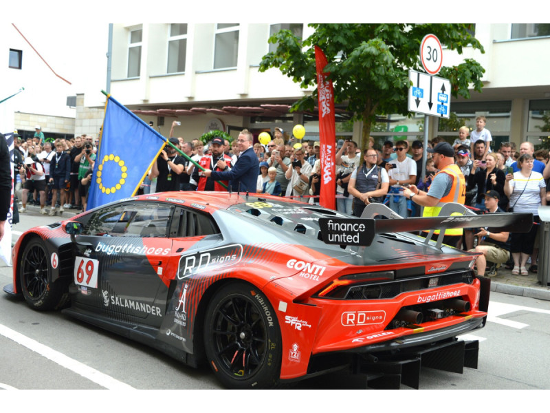 Palanga aidėjo nuo sportinių automobilių – prasidėjo „Aurum 1006 km powered by Hankook“ lenktynių renginiai