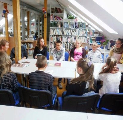 Mokinių projektas sudomino Šventosios skulptūromis