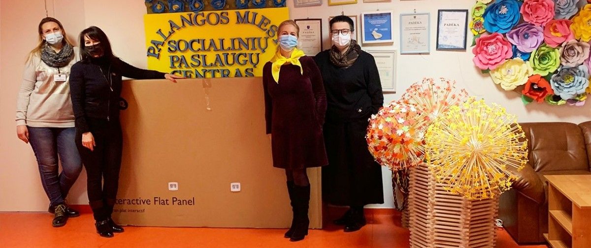 Palangos socialinių paslaugų centras gavo dovanų iš Palangos LIONS moterų klubo