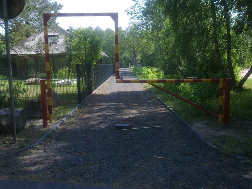 Savivaldybė užtvėrė kelią Užkanavės gyventojams į savus namus