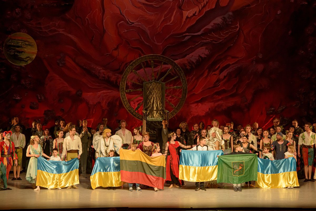 Charkivo teatro artistai sugrįžta į pajūrį: rodys baletą „Pandoros paslaptys“ ir operą „Karmen“