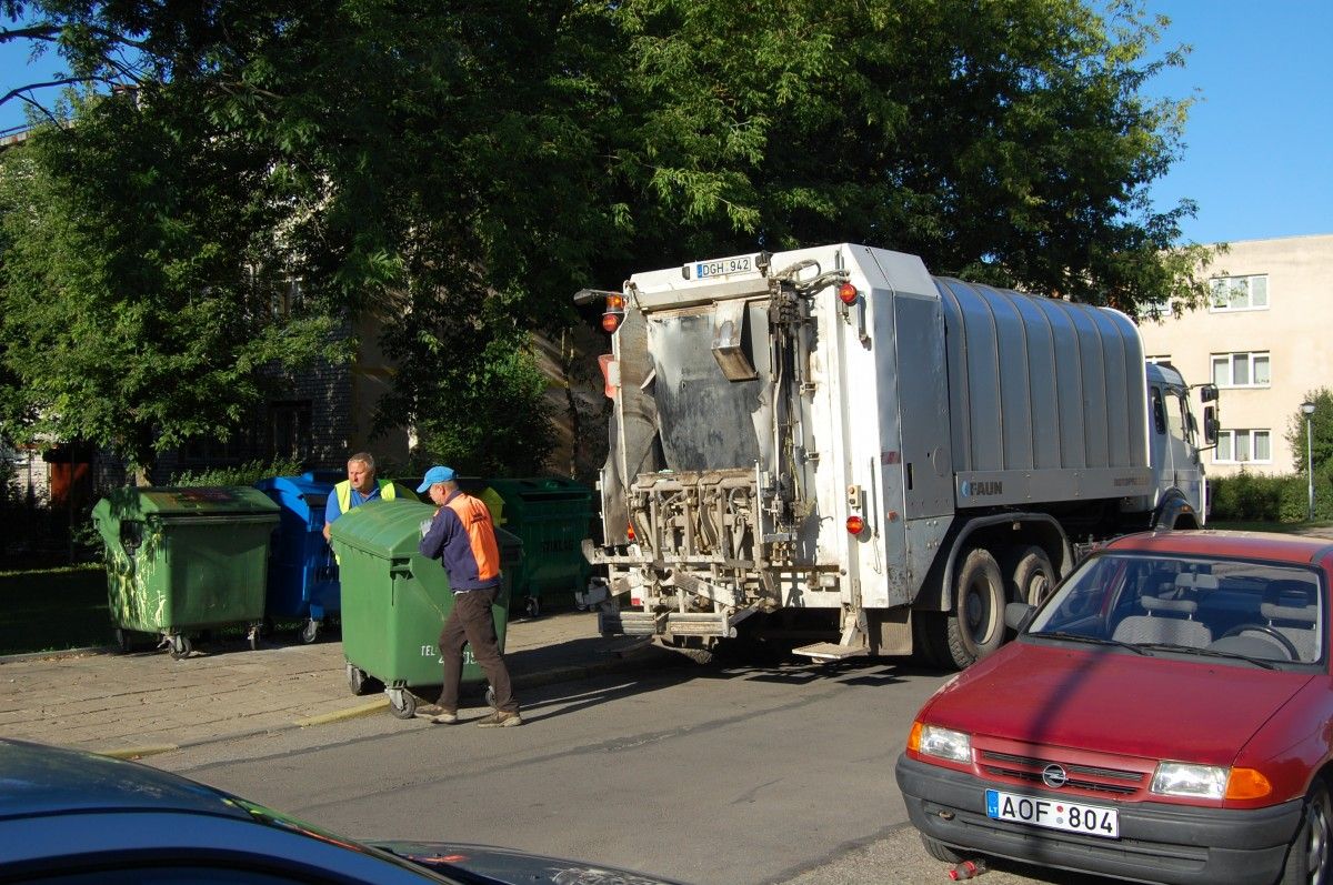 Atliekų rūšiavimo klausimas aktualus ir vėlyvą rudenį