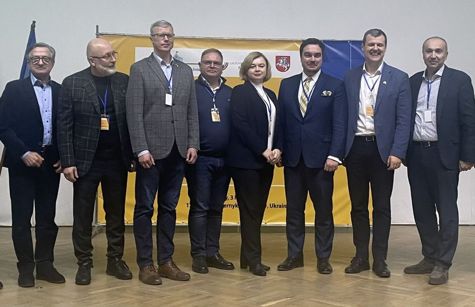 Lvive aptarta europinės geležinkelio jungties tarp Klaipėdos ir Odesos jūrų uostų perspektyva