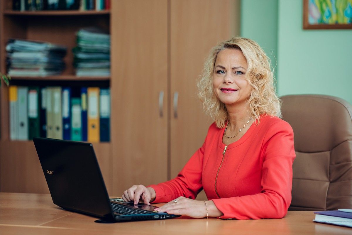 Jūratė Mikutienė yra Palangos ASPC (poliklinikos), direktorė ir šeimos gydytoja