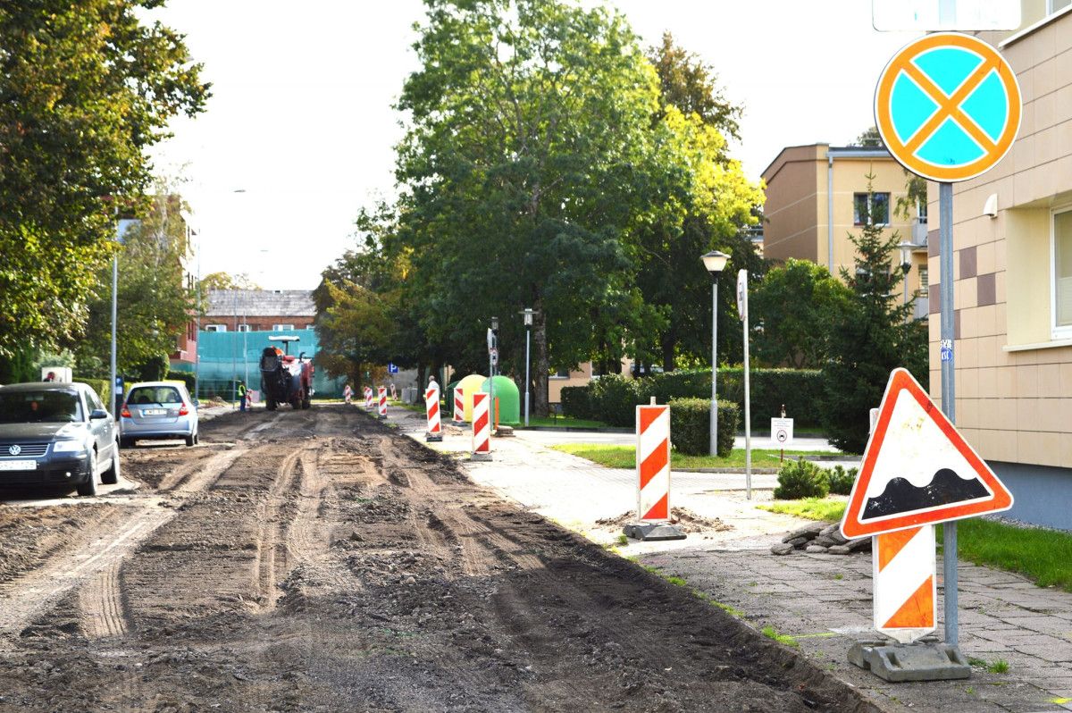 Salomėjos Nėries gatvėje jau triūsia darbininkai – pradėti gatvės statybos darbai