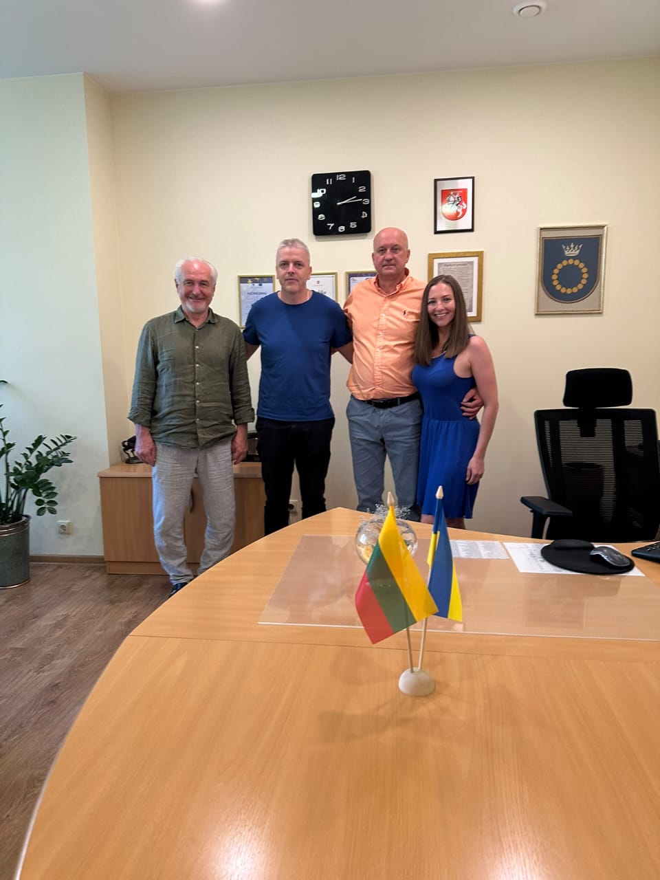 (Iš kairės) Jurijus Karpovičius, Evgen Sliepov, Saulius Deveikis, Oksana Sliepova
