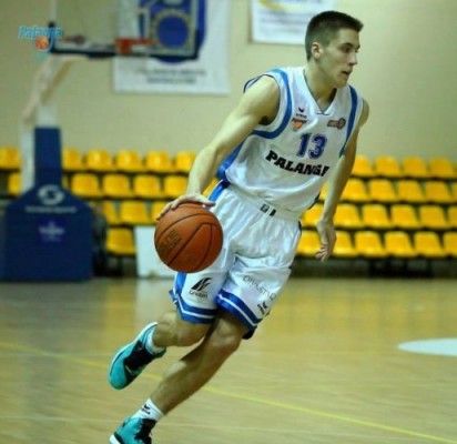 Geriausiu jaunuoju NKL krepšininku buvo išrinktas Palangos sporto centro auklėtinis, klubo „Palanga“ gynėjas Erikas Kubilius.
