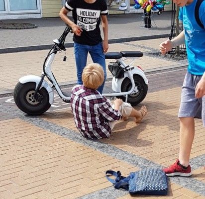 Elektriniai paspirtukai– nauja smagi kurorto pramoga, bet ne tokia nekalta