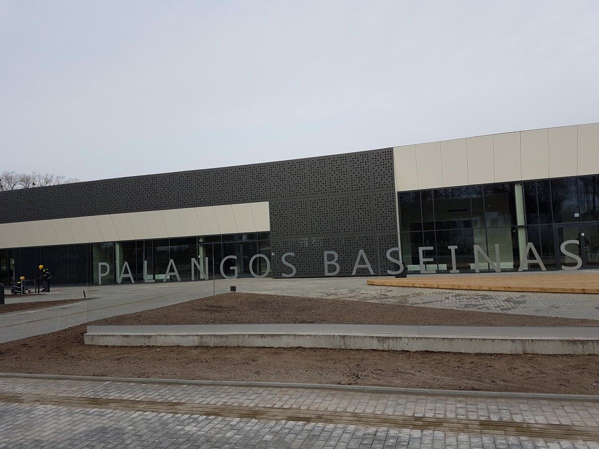 Palangos baseino plaukimo takelius išmėgins šeimos