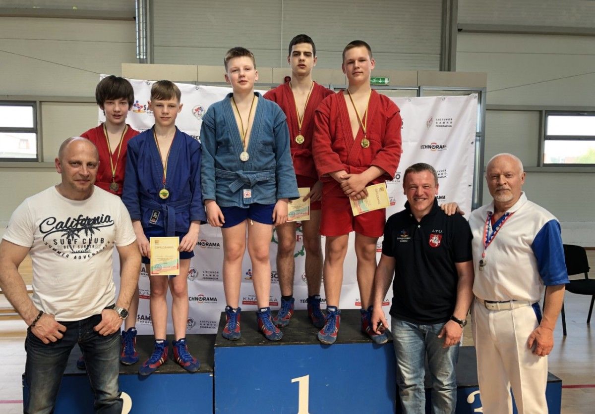 Palangos sambistai Tauragėje nosį nušluostė didmiesčių komandoms