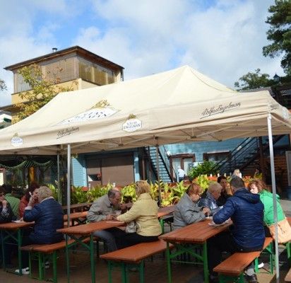 Palangoje nušurmuliavo Tūkstančio stalų šventė pabaigusi kurortinį sezoną