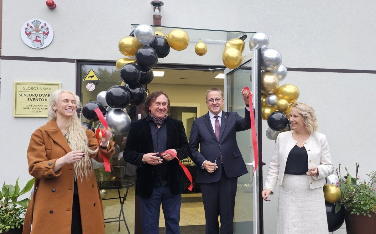 Tarp Monciškių ir Šventosios atidaryti nauji globos namai „Senjorų dvaras“