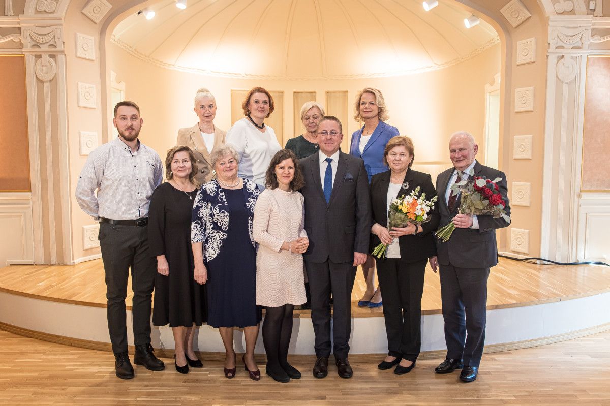 Medicinos darbuotojų dieną – padėkos ir gėlės kurorto medikams
