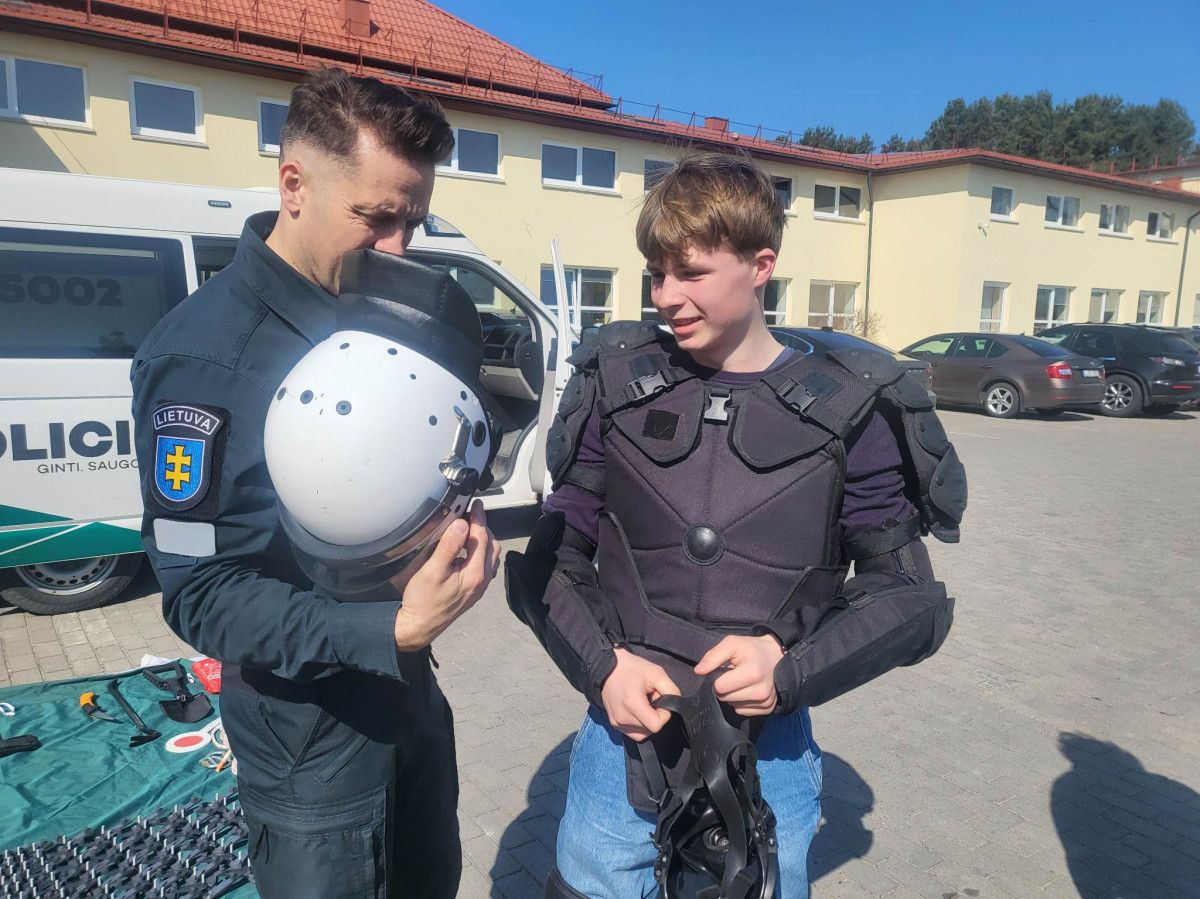 Profesijos pažinimo diena „Karjeros stotelė-23“ Palangos Šventosios pagrindinėje mokykloje