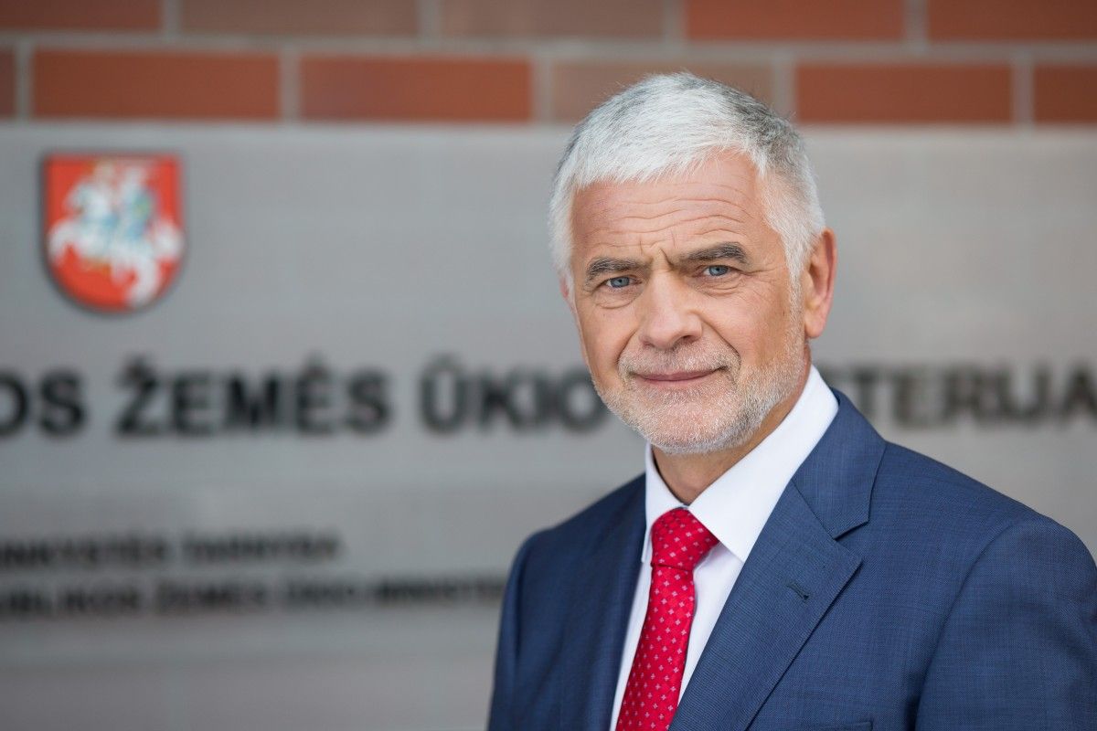 LR žemės ūkio ministras B. Markauskas akcentuoja smulkaus ir vidutinio ūkio konkurencingumą.