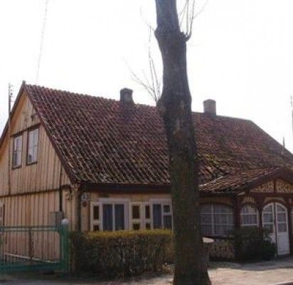Namas J. Piktuižio g. 13 į Kultūros vertybių registrą įrašytas 1993 m. V. Norvaišienės nuotr.