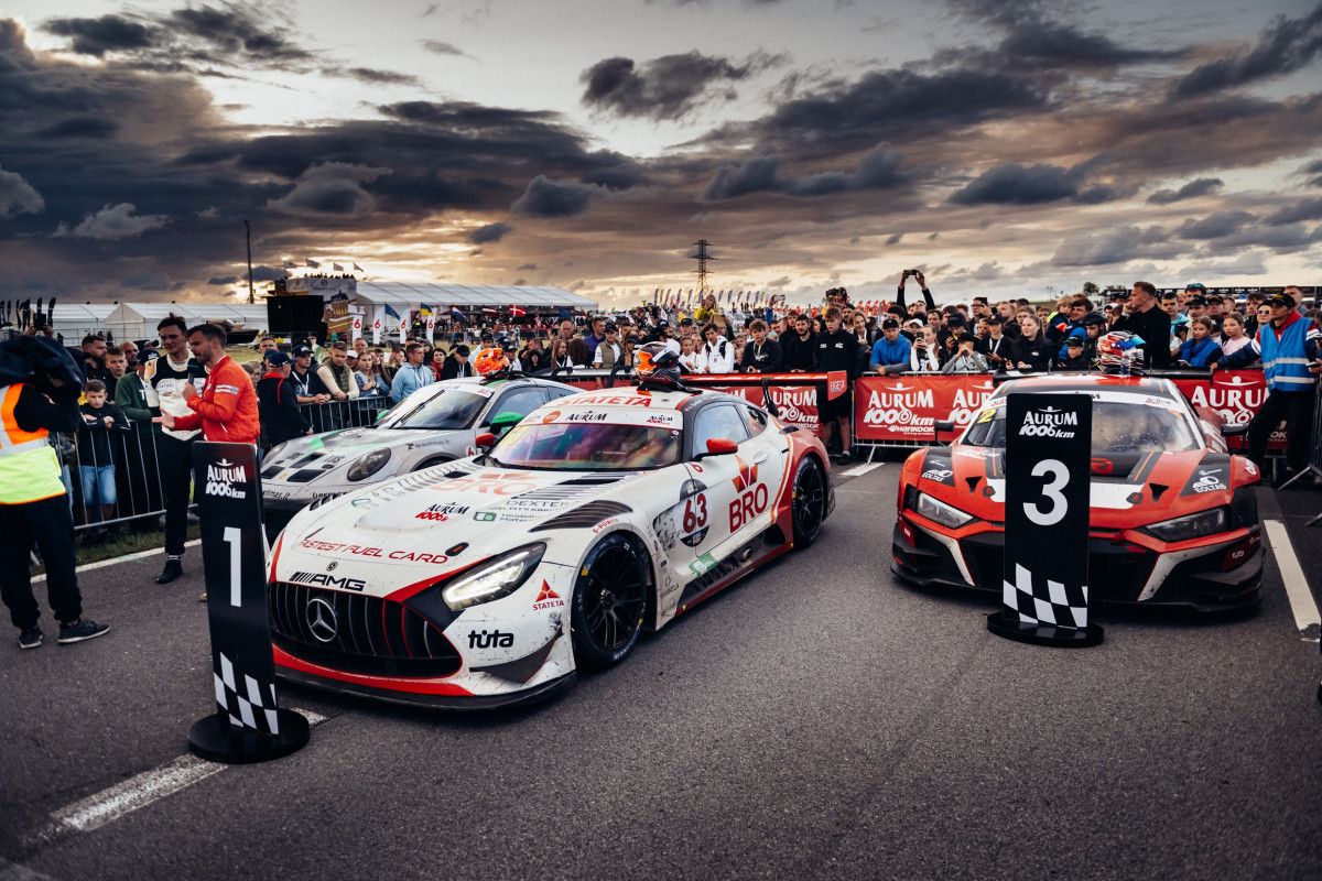 2023 m. „Aurum 1006 km lenktynių“ nugalėtojos „STATETA BRO“ komandos automobilis „Mercedes-Benz AMG GT3 EVO“, su kuriuo pergalės bus siekiama ir šių metų lenktynėse.