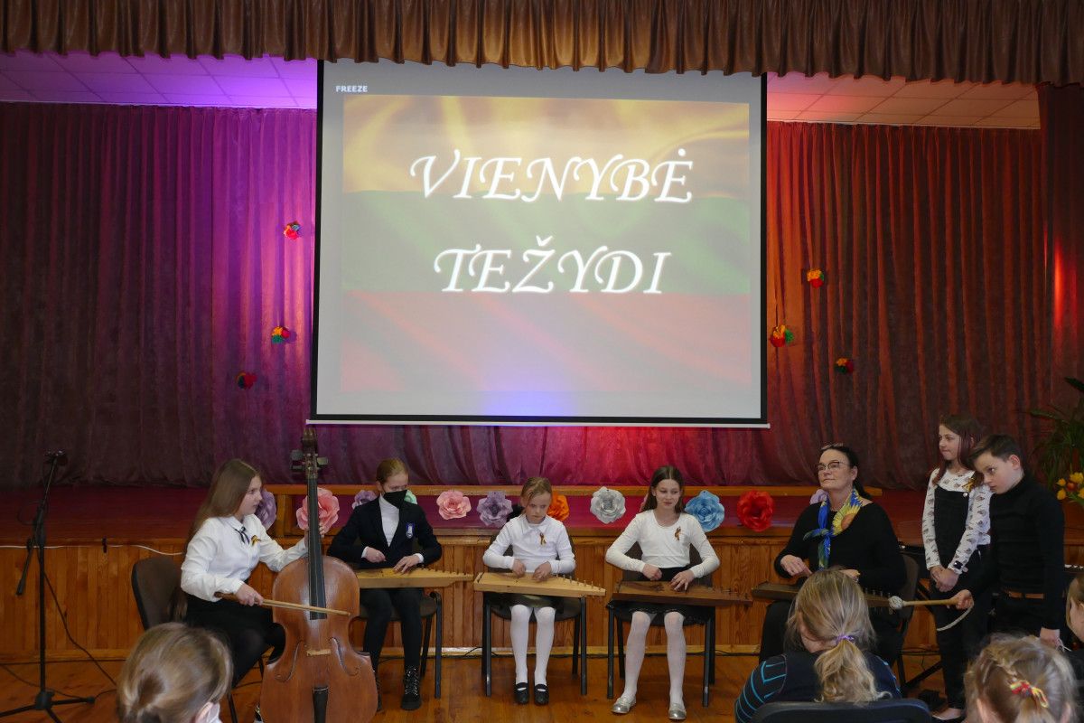 Projektas ,,Nuo Vasario 16-osios iki Kovo 11-osios"
