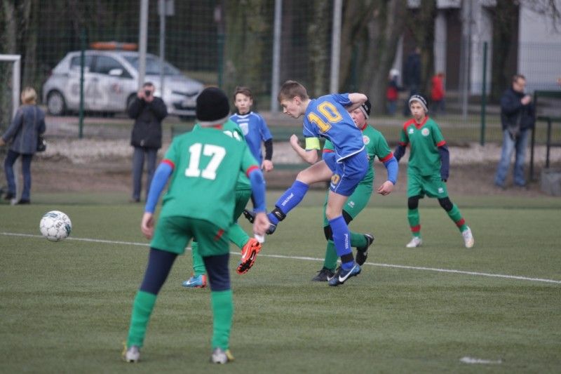 Jaunieji Palangos futbolininkai išbandė jėgas Latvijoje