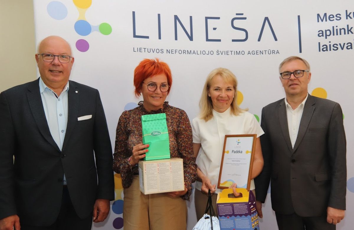 Palangos lopšelio-darželio „Gintarėlis“ komanda - ekologinio gamtinio konkurso „Žalioji palangė” laureatai