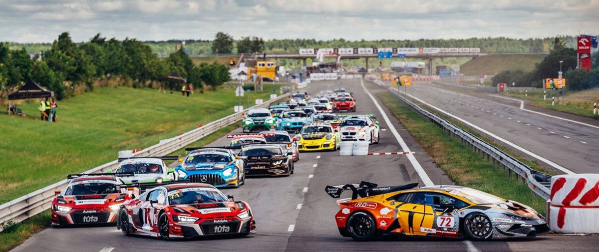 „Aurum 1006 km lenktynių“ organizatoriai jau laukia paraiškų į 2023m. vyksiantį lietuviškąjį automobilių sporto festivalį