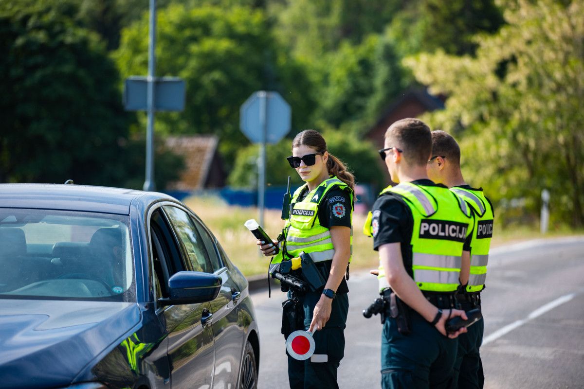 Šiandien startuoja savaitę vyksianti ROADPOL inicijuota prevencinė priemonė, skirta vairuotojų blaivumo kontrolei