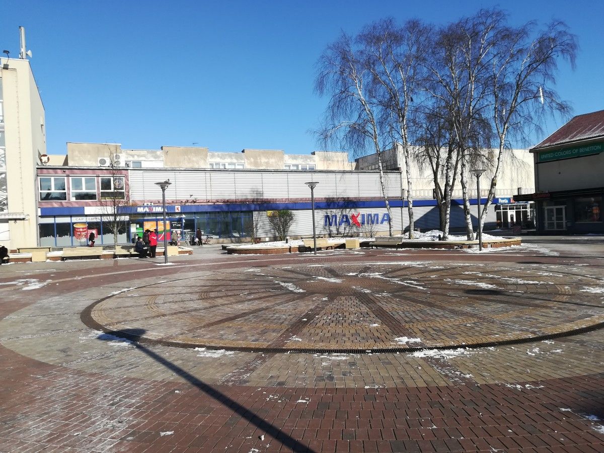 Pačiame miesto centre gyvenantiems žmonėms per šalčius tenka gyventi be vandens.