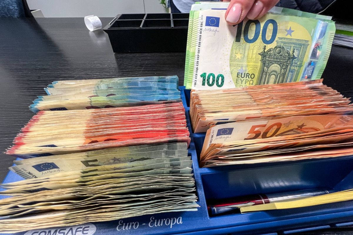 Buvęs PKU vadovas Evaldas Petrauskas išgirdo palankų nupsrendį: 7 metų laisvės atėmimo bausmė buvo sušvelninta ir paskirta 4 metų laisvės atėmimo bausmė, jos vykdymą atidedant 3 metams