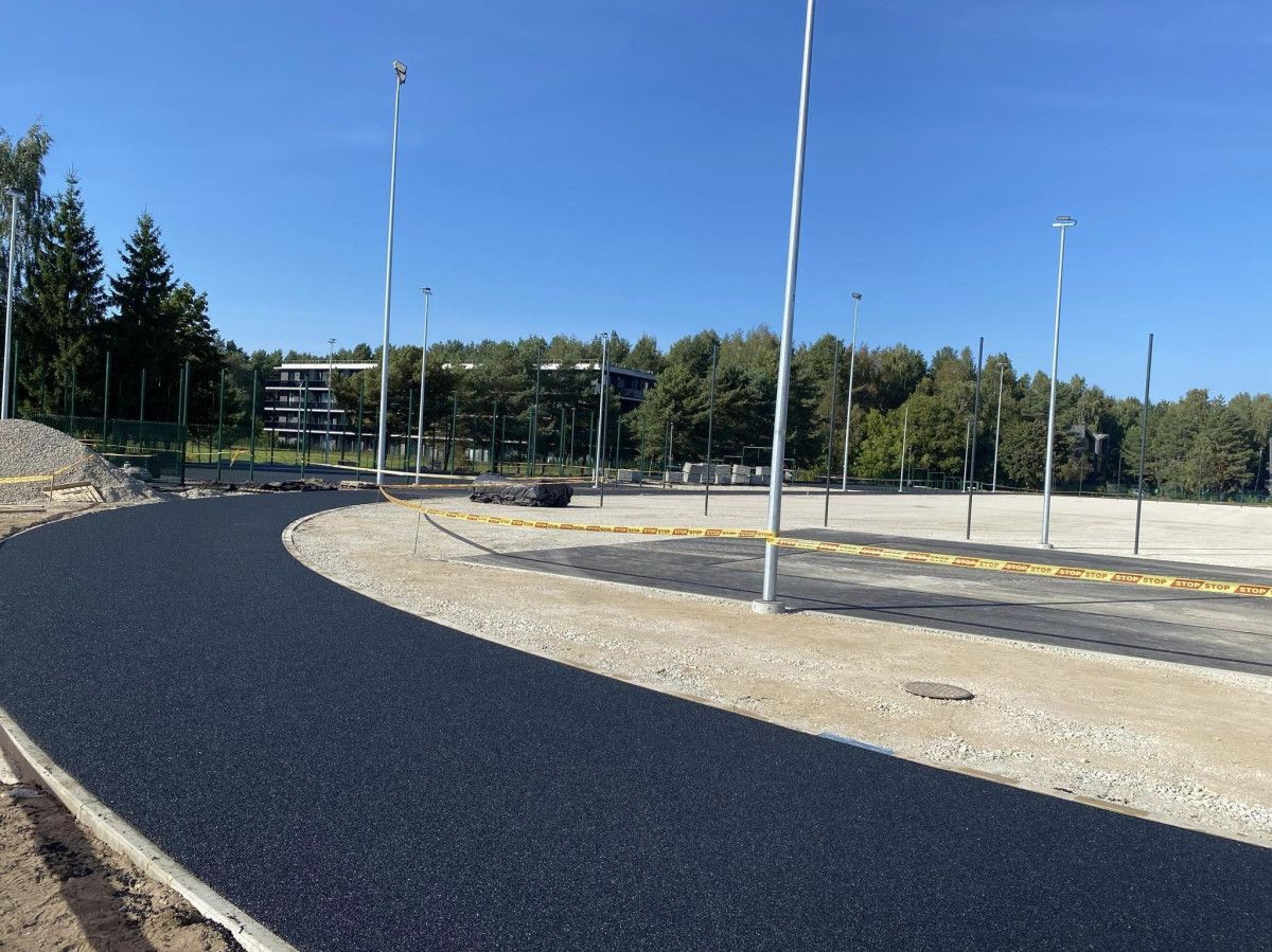 Spalio 1 dieną Senoji gimnazija savo bendruomenę pakvies į rekonstruoto stadiono atidarymą