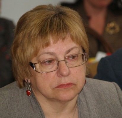 E. Kuznecova.