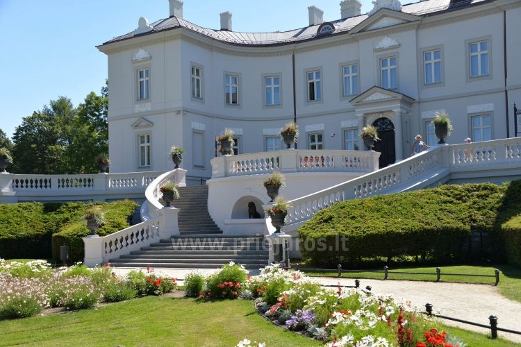 Palangos gintaro muziejuje birželio 1 d., 16 val. atidaroma Eglės Čėjauskaitės-Gintalės ir Martyno Gintalo paroda „Atsivėrimas“
