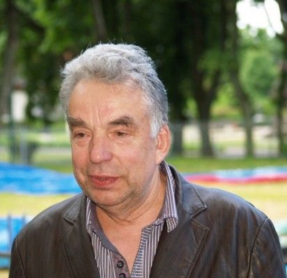 J. A. Valužis
