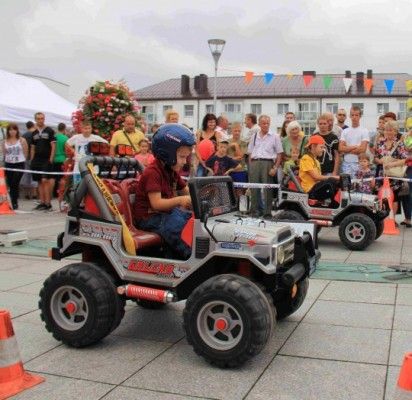 Jaunieji palangiškiai varžysis dėl geriausio vaikiško elektromobilio vairuotojo titulo