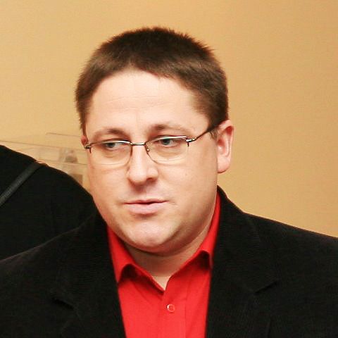 Iš Vyriausybės Palangos valdžia kurorte kaulys pinigų ir įtikinės keisti įstatymus