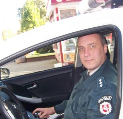 Svajojęs apie jūras tapo geru policininku ir vaikų pagalbininku