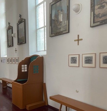 Šv. Jono Nepomuko bažnyčioje atidaryta fotografijų paroda „Antano Mončio (1921–1993) Kryžiaus kelio stotys