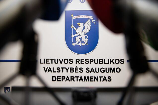 VSD: „Valdo Lekstučio koordinuojamas sambūris „Būkime vieningi“ aktyviai skleidė ir skleidžia prorusišką propagandą internete.“ Tarp jo steigėjų minėtas palangiškis Vygantas Kelertas