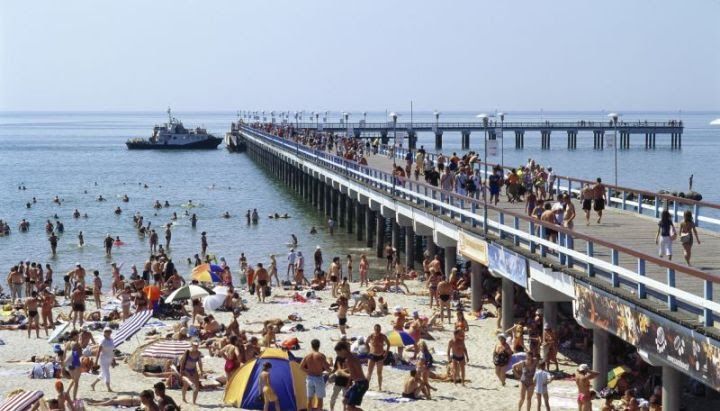 Palanga per Žolinę stebins toną sveriančia širdimi iš ledo ir vaistažolių