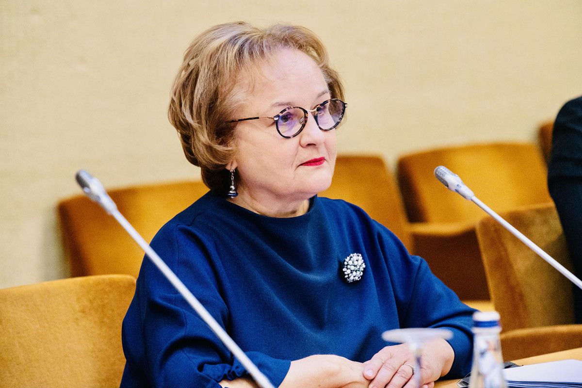 Laima Liucija Andrikienė yra 1990-ųjų metų Kovo 11-osios Nepriklausomybės akto signatarė, viena Tėvynės sąjungos – Lietuvos krikščionių demokratų (TS-LKD) kūrėjų, dabar – 2020-2024 metų Seimo narė.